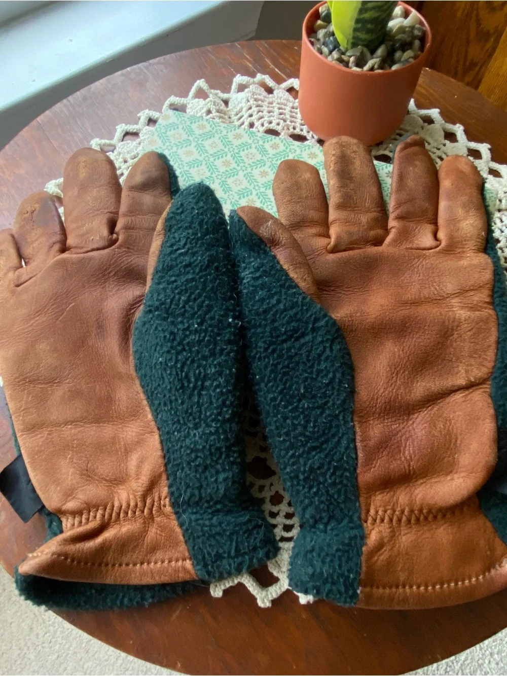 Manzella Leather Dark Green Fleece Gloves with Brown Leather Accents Size Small